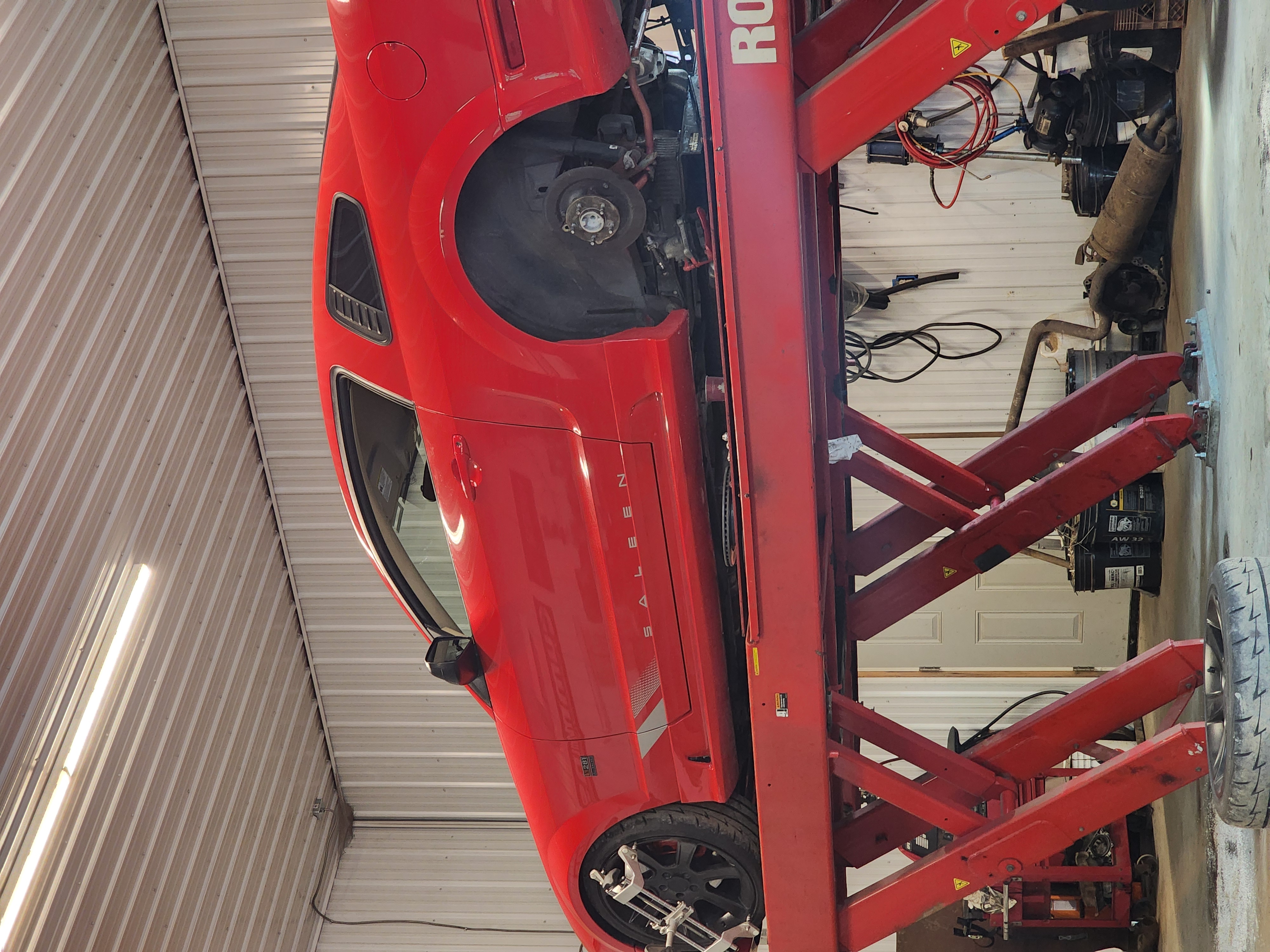 Saleen on the hoist